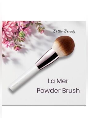La Mer The Powder Brush
   ~NEW~
-Great for Loose Powder